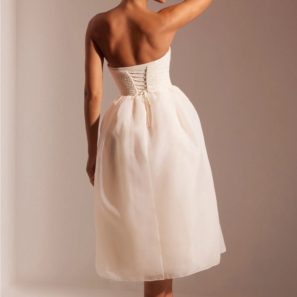 Oh Polly Ivory Rosette Embellished Corset Tulle Midi Dress - Picture 2 of 4